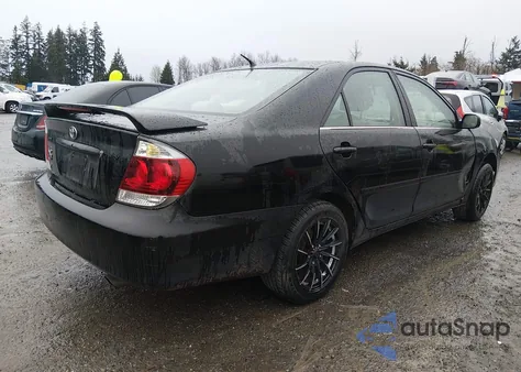 2005 Toyota Camry Se z USA, uszkodzony, nr VIN 4T1BE32KX5U403957